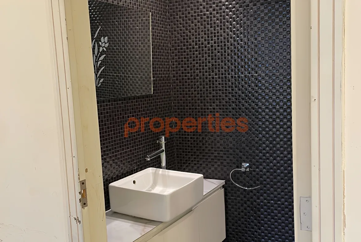 Office for Rent in Saifi Village