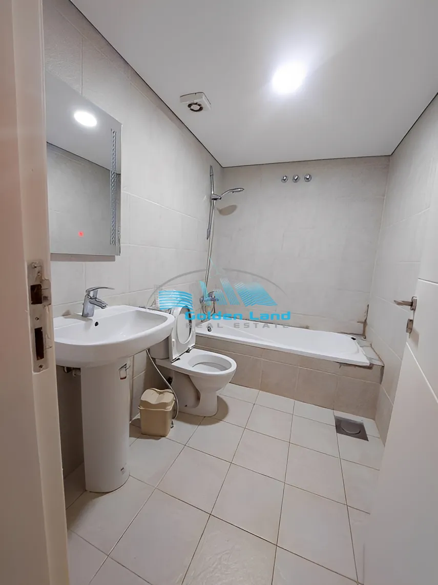 Apartment for Sale in Zikrit, Lebanon