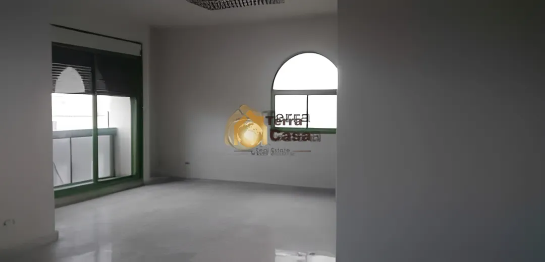 Office for Rent in Haouch el Omara