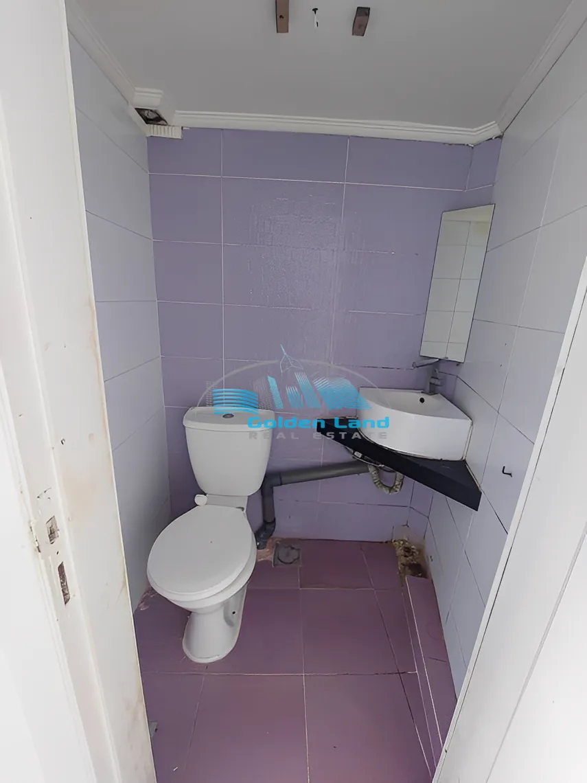 Shop for rent in Mazraat Yachoua