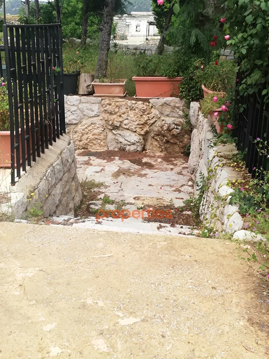 Land for Sale in Ghineh