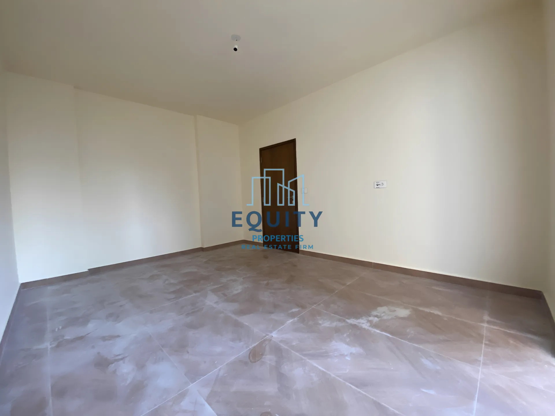 Apartment for Sale in Kraytem