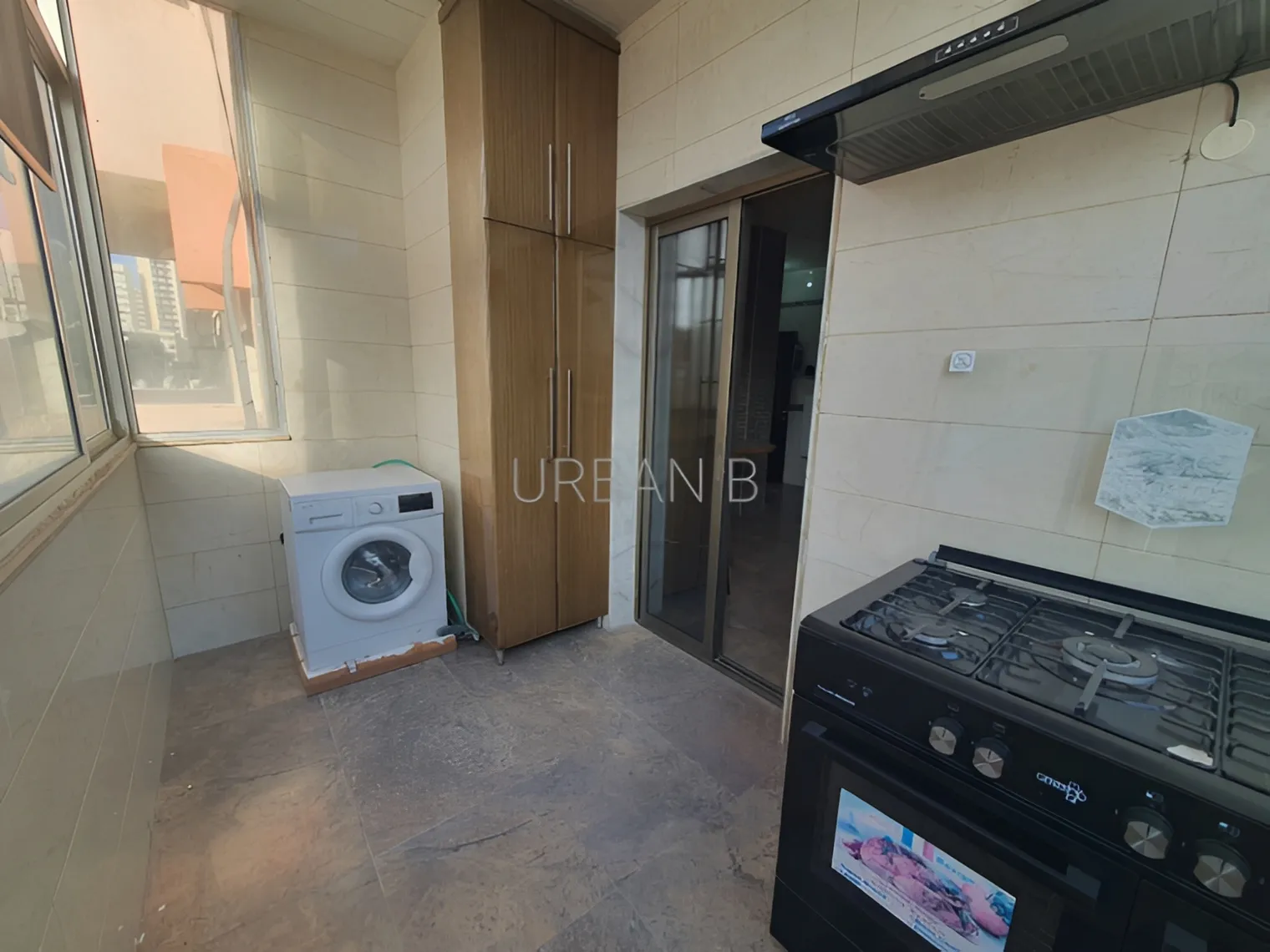 Apartment for Sale in Ramlet El Baida, Bayrut, Lebanon