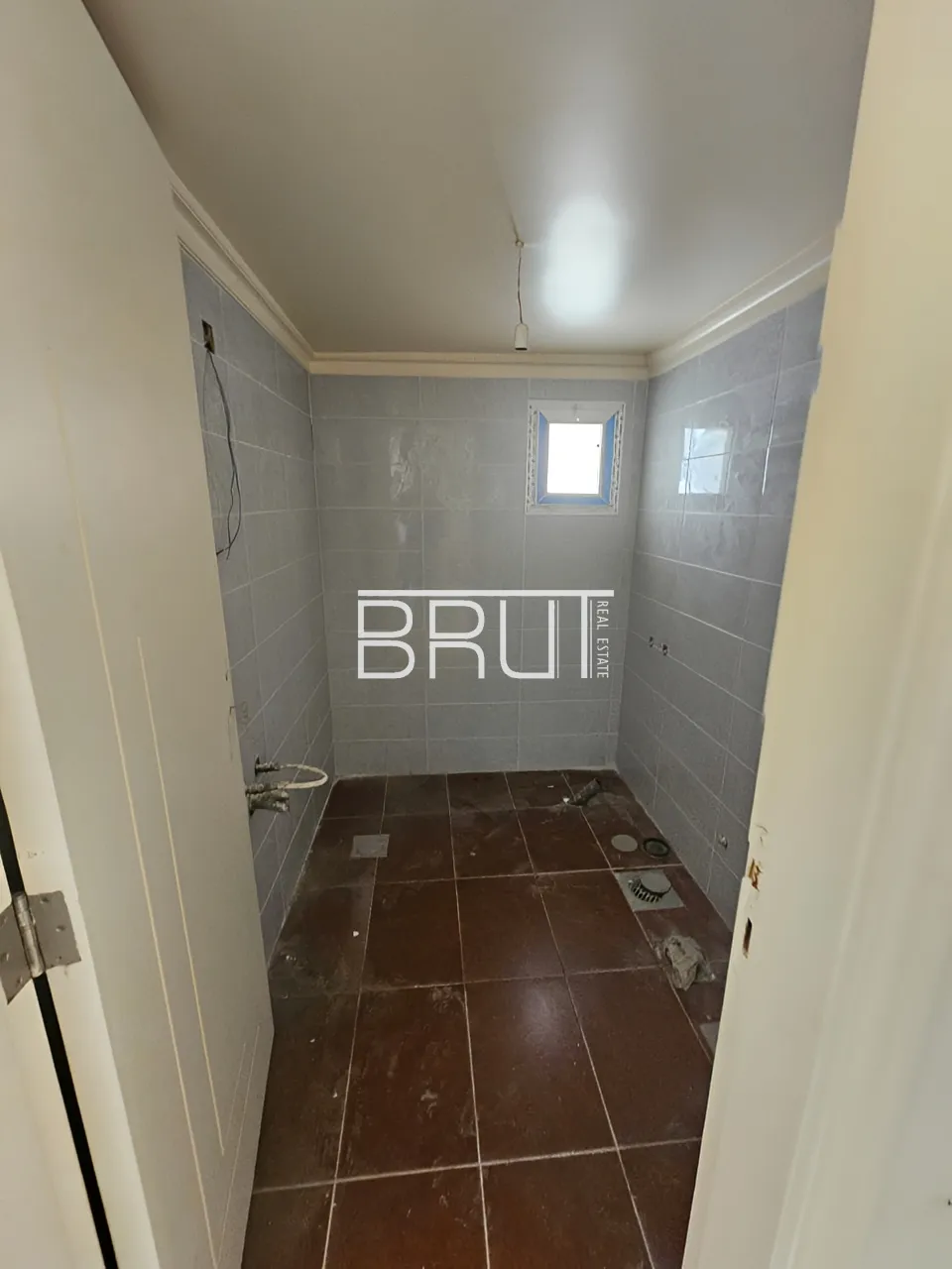 Apartment for Sale in Ballouneh