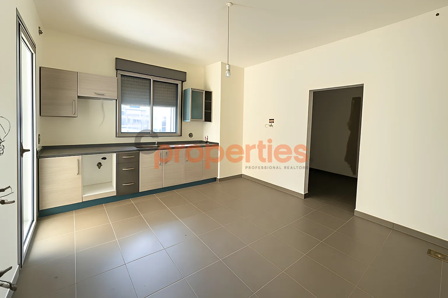 Apartment for Sale in Haret Sakher - 3 bed, 4 bath