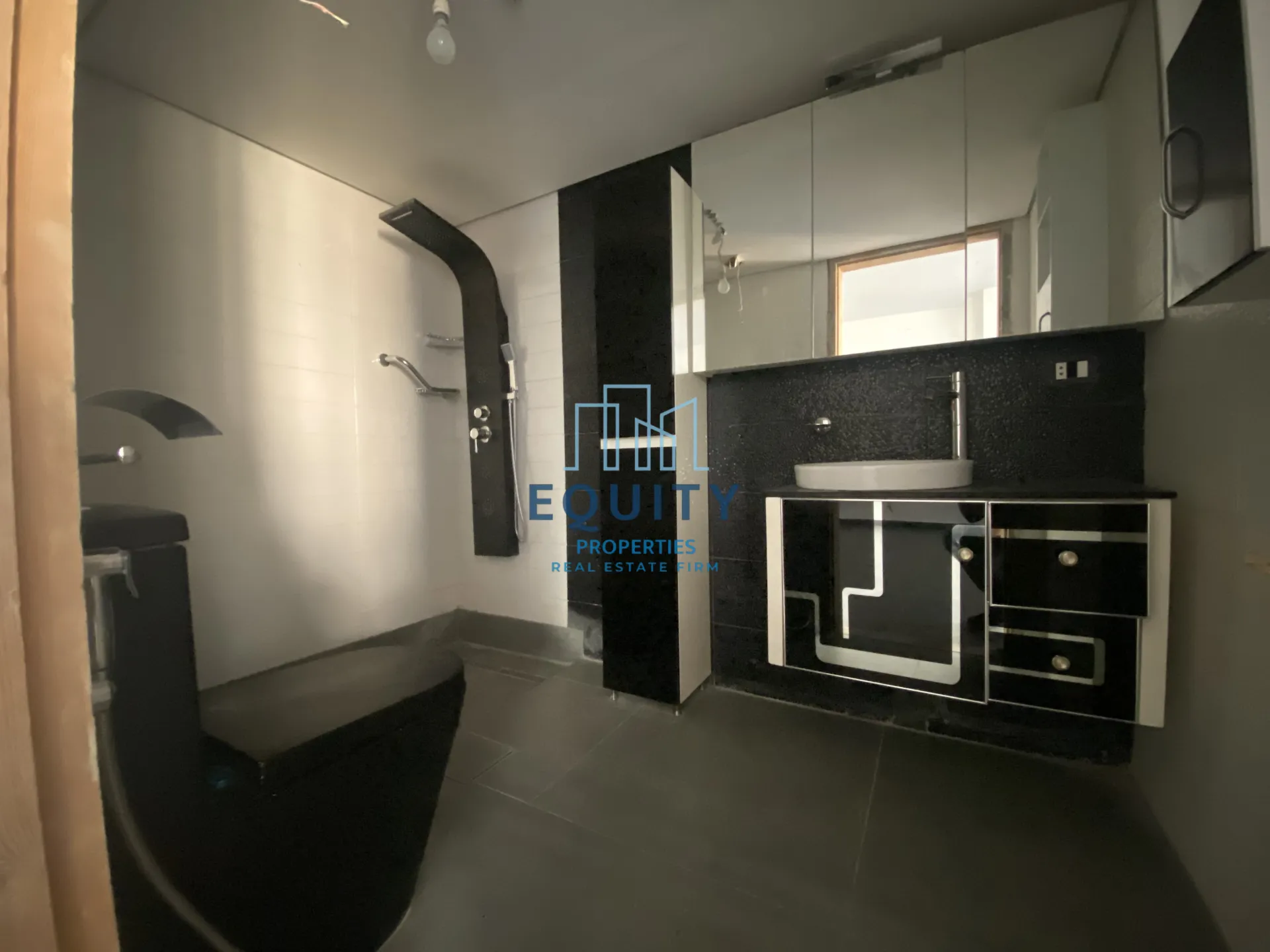 Villa for sale in Zaghrine