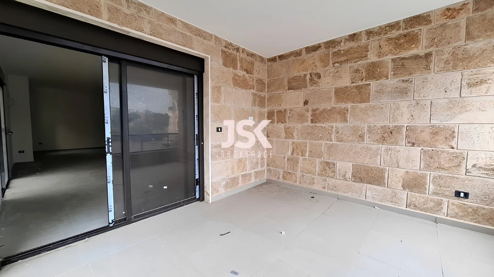 Apartment for Sale in Aamchit