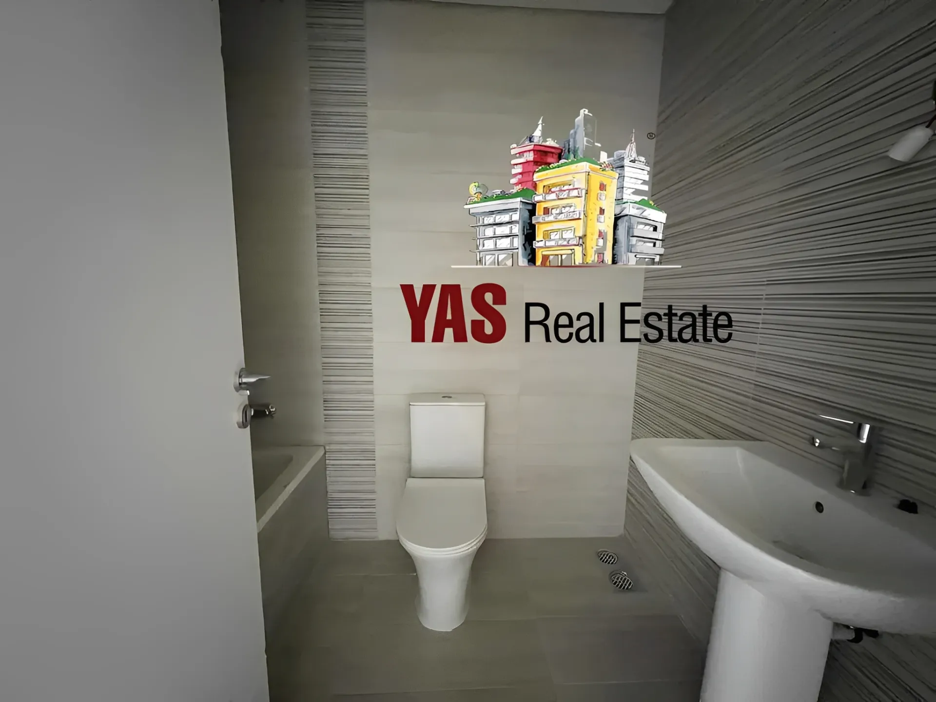 Apartment for Sale in Ballouneh - 4 bed, 3 bath
