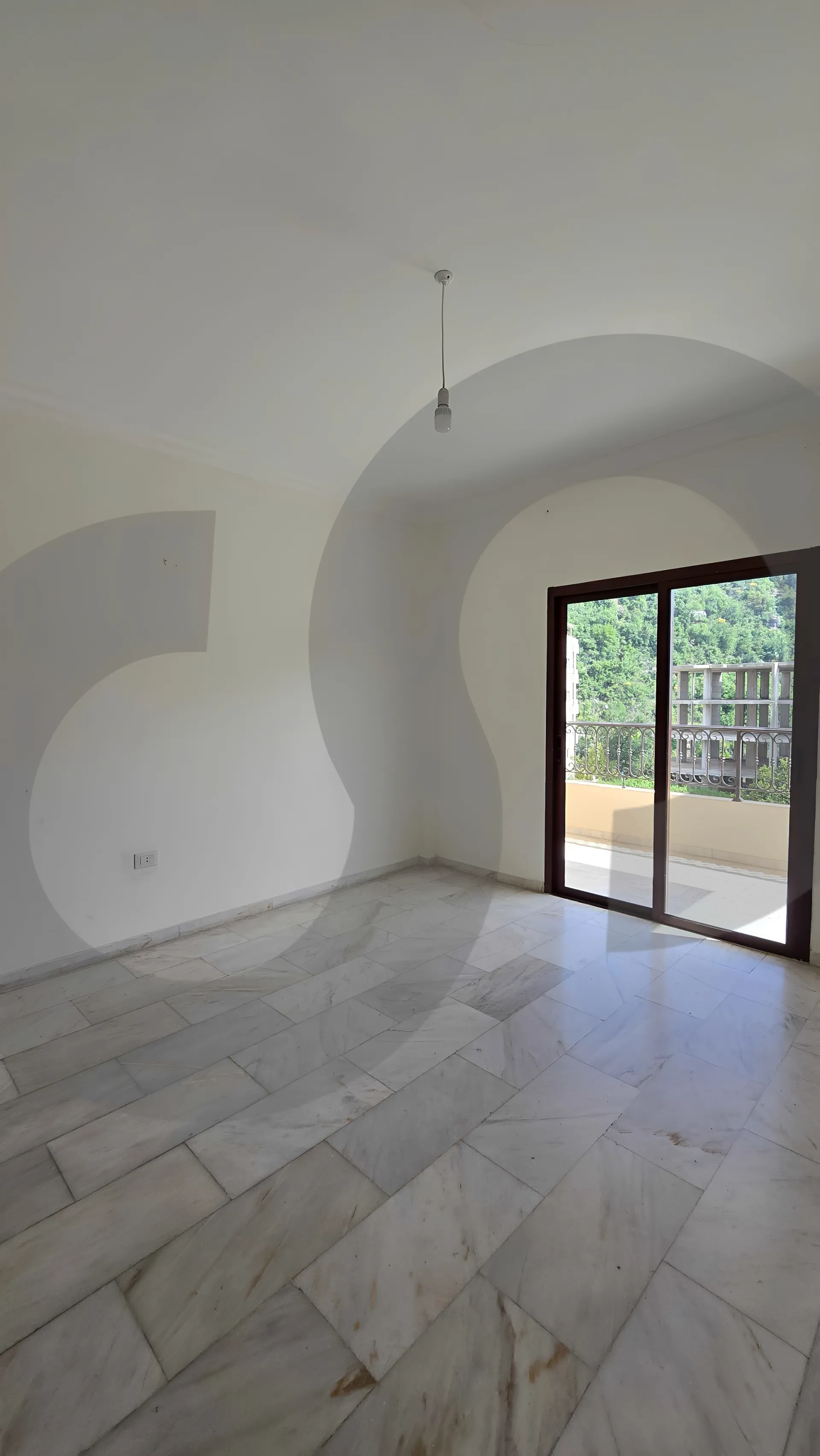 Apartment for Sale in Aley