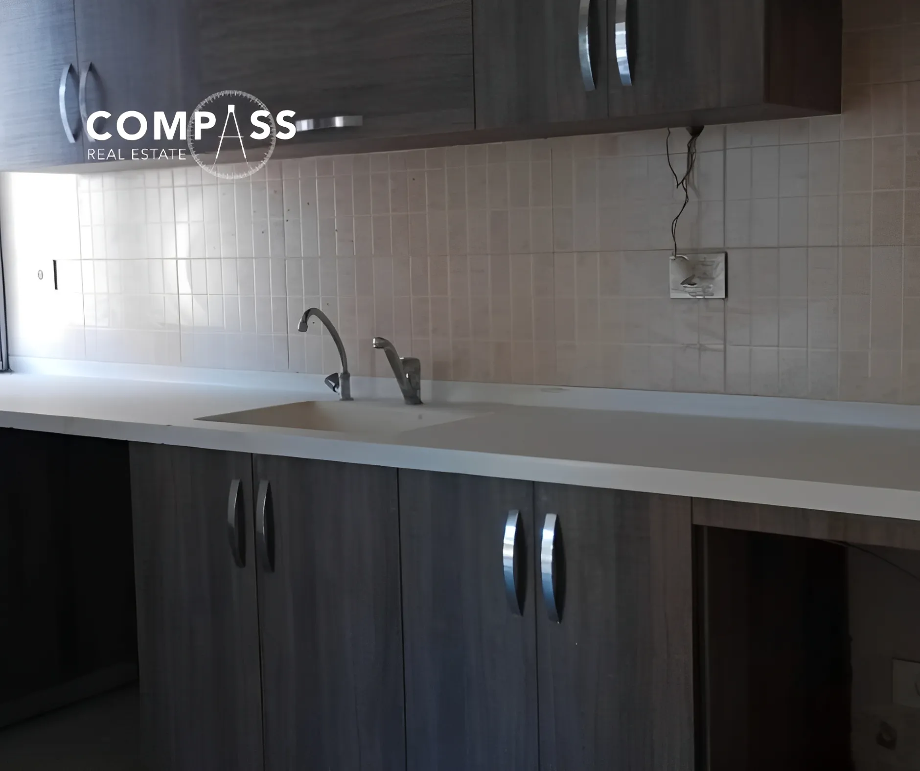 Apartment for rent in Achrafieh, Beirut, Lebanon - 2 bed, 2 bath