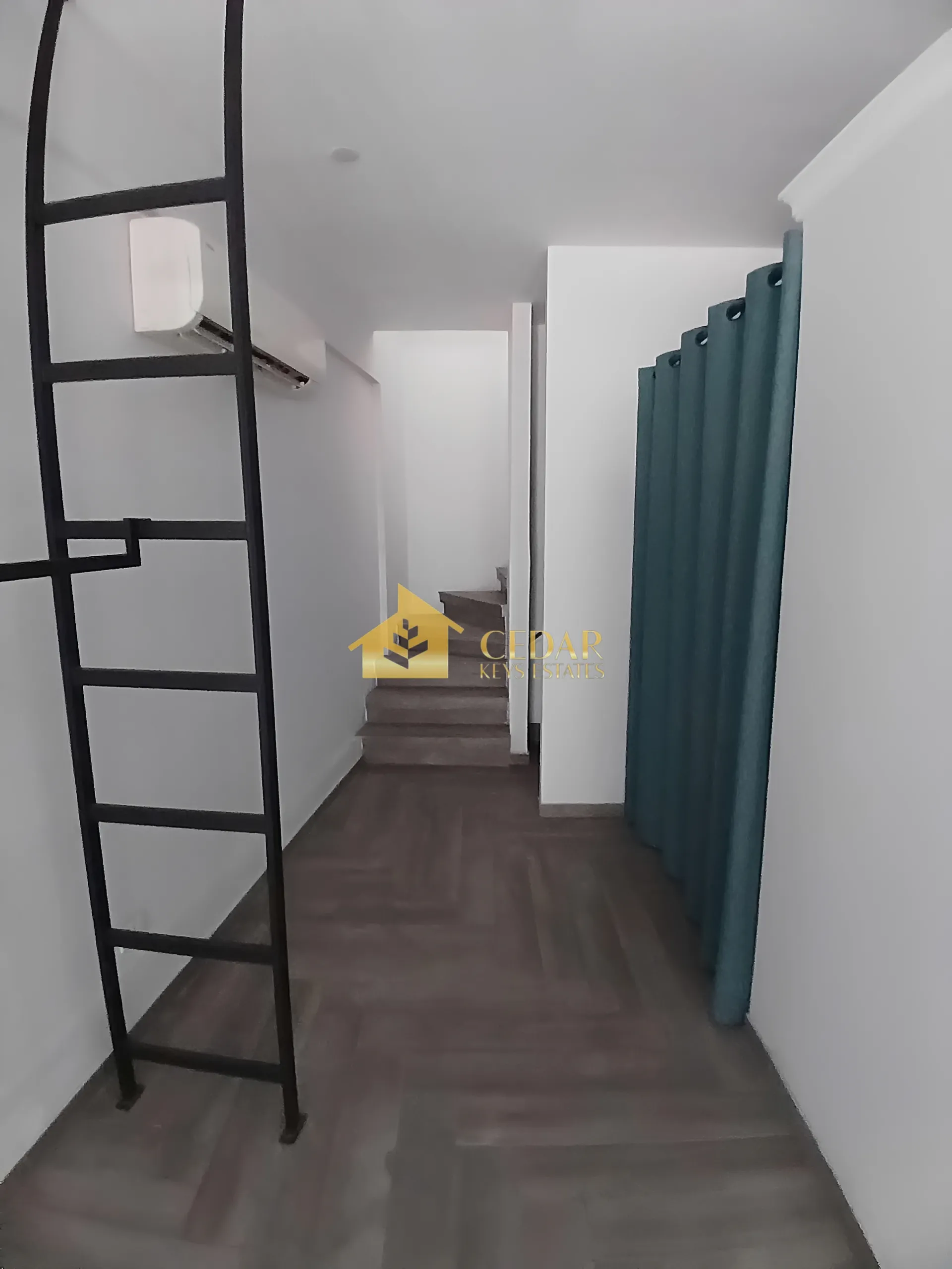 Commercial Commercial for sale in Mazraa, Bayrut, Lebanon
