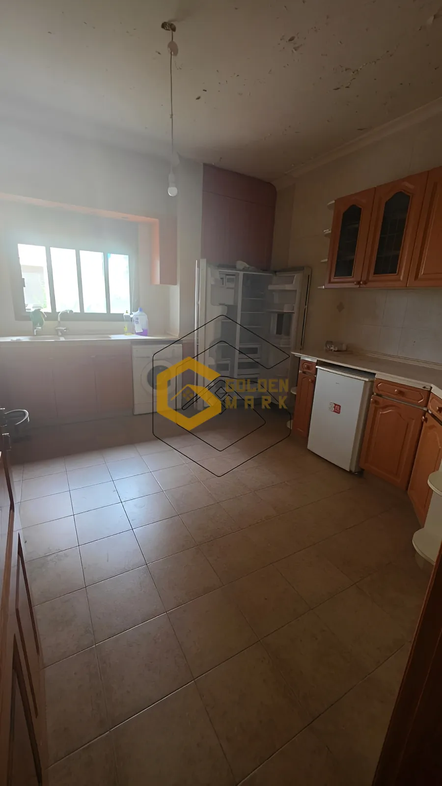 Commercial Property for Rent in Damour