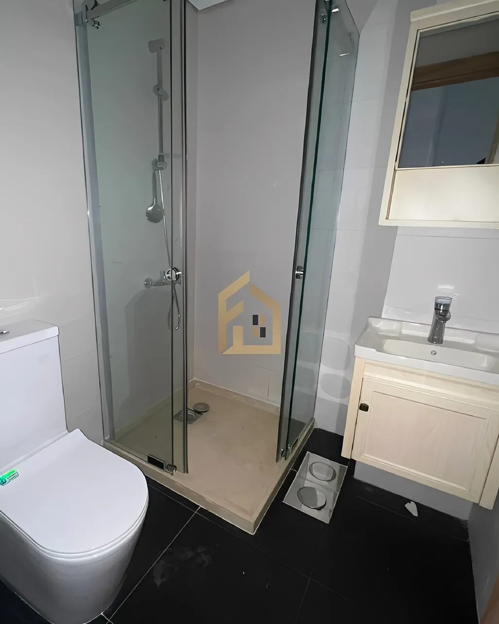 Apartment for Rent in Zikrit, Lebanon - 2 bed, 2 bath