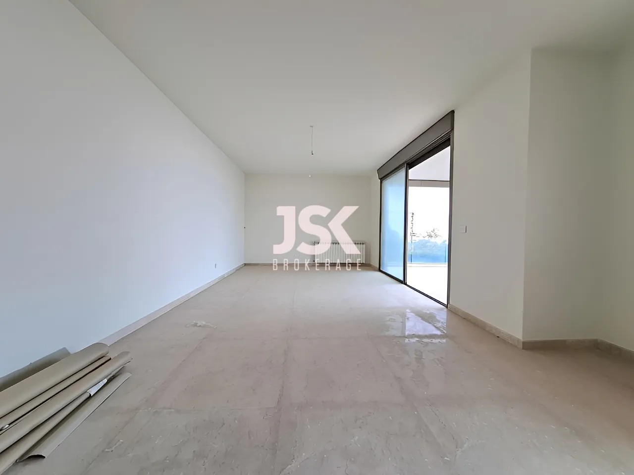 Apartment for Sale in Ajaltoun - 3 bed, 4 bath