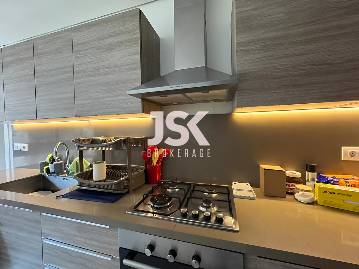 Apartment for Sale in Ain Al Mraiseh, Beirut, Lebanon