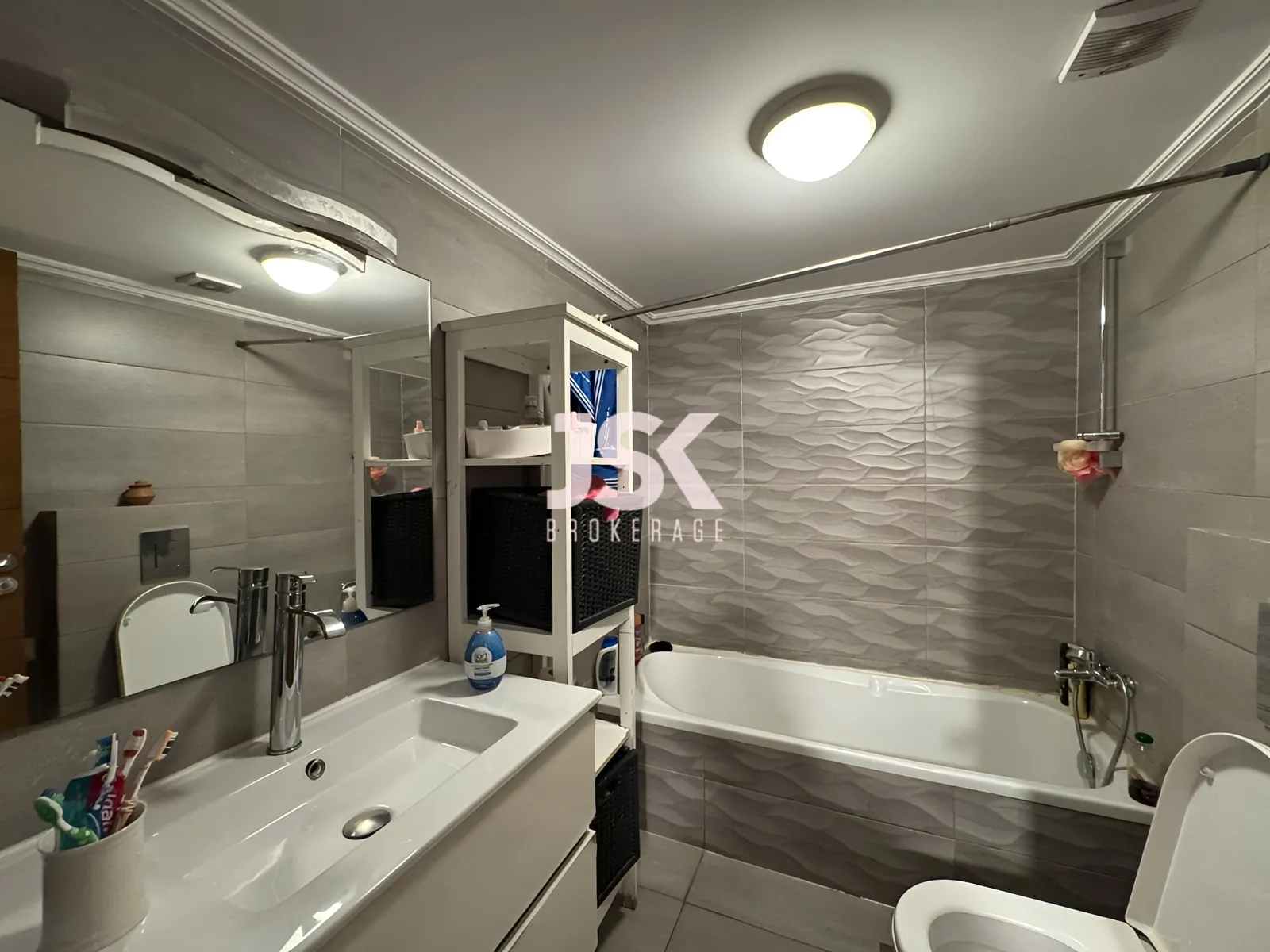Apartment for Sale in Beit Meri