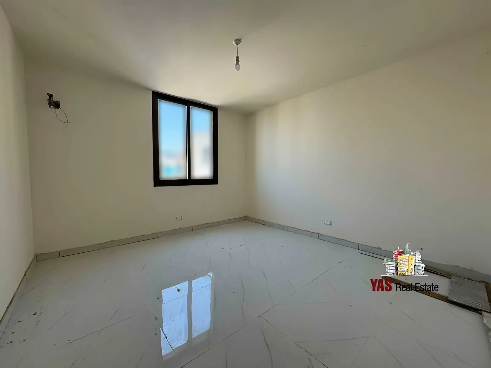 Apartment for Sale in Adonis - 3 bed, 2 bath