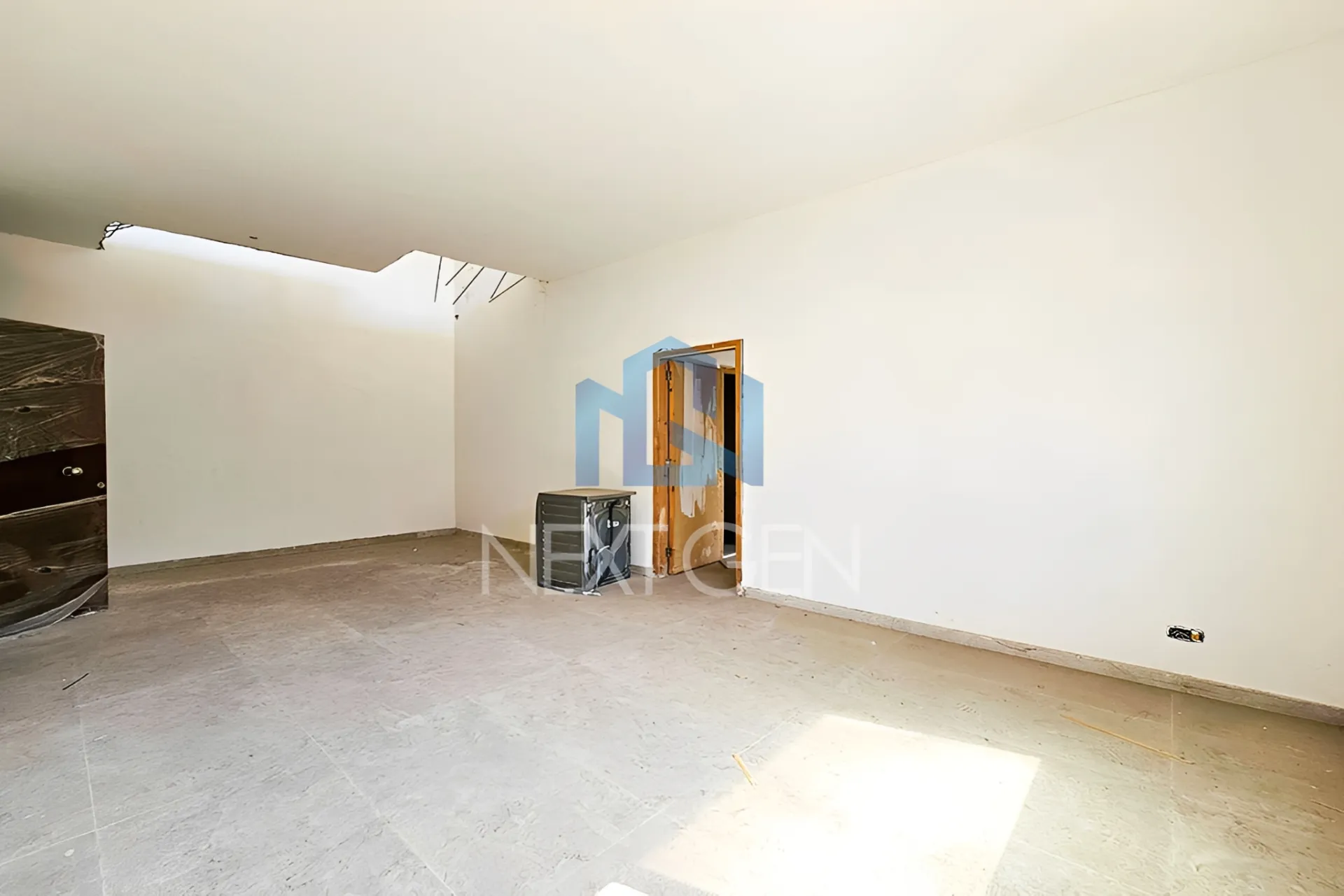 Duplex for rent in Achrafieh, Beirut, Lebanon - 3 bed, 3 bath