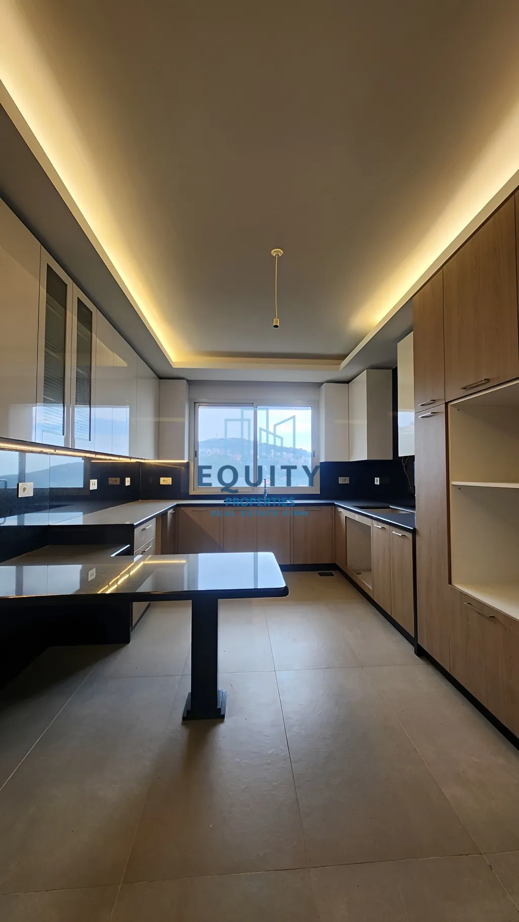 Apartment for sale in Qennabet Broummana, Lebanon - 3 bed, 4 bath