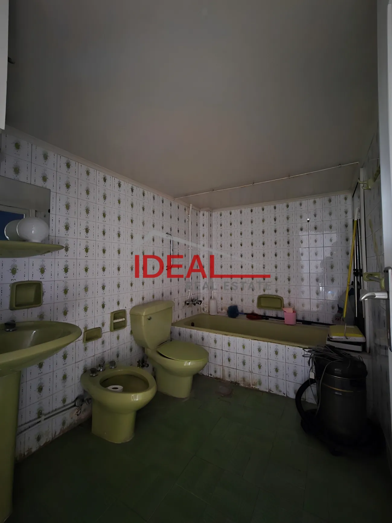 Apartment for sale in Ain El Remmaneh