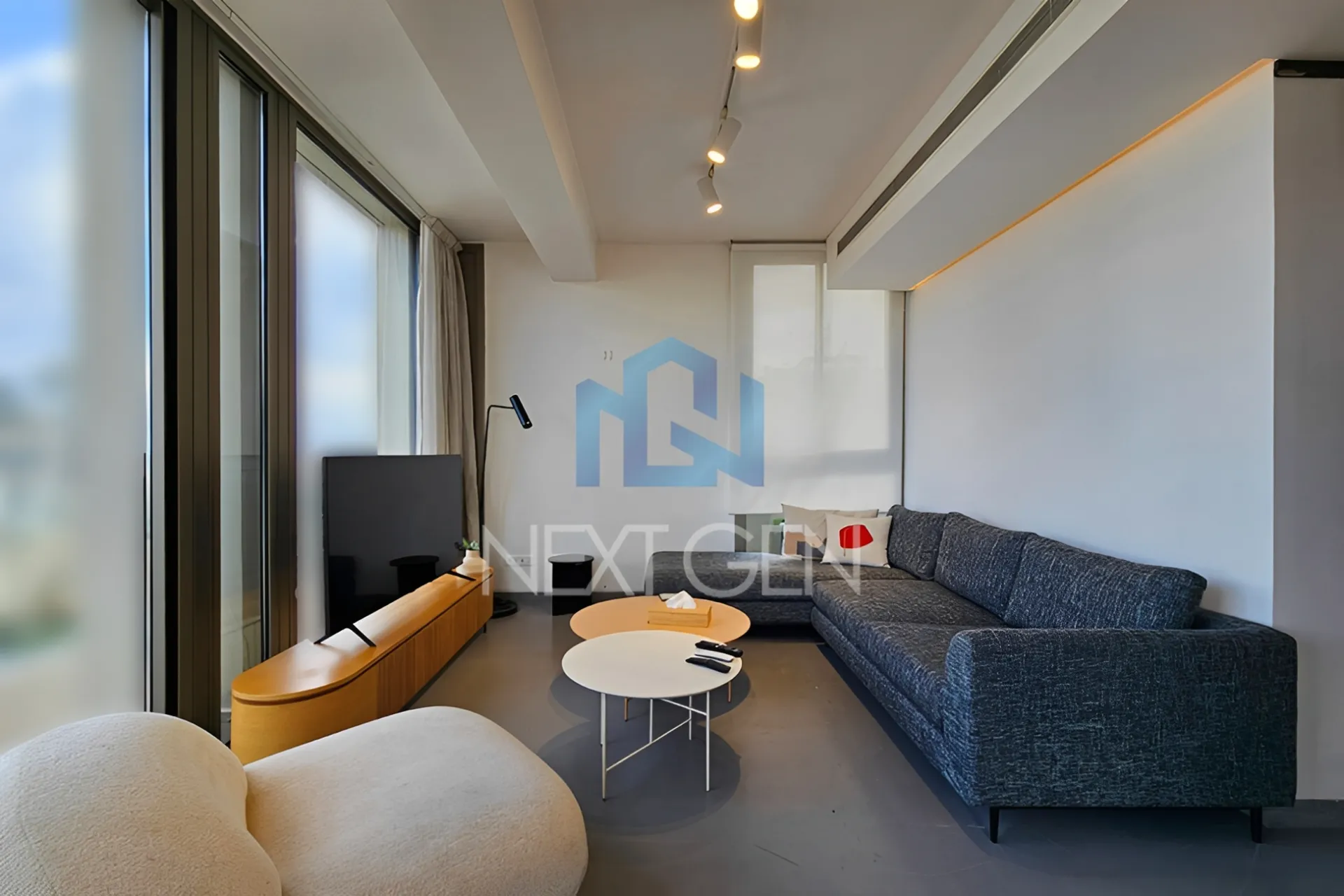 Triplex for rent in Achrafieh, Beirut, Lebanon - 3 bed, 5 bath