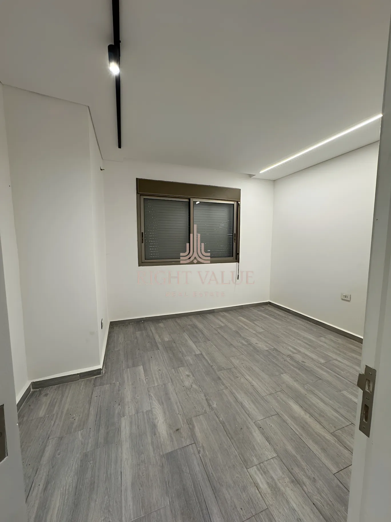 Apartment for sale in Zikrit, Lebanon