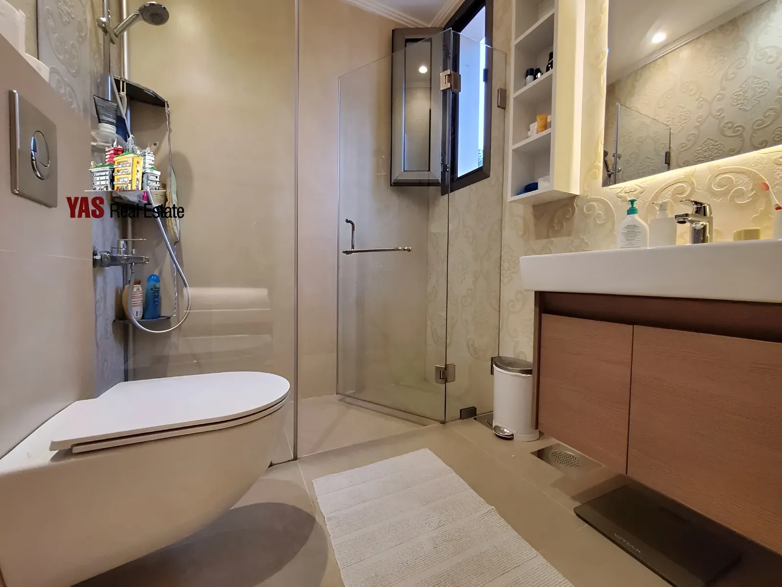 Apartment for Sale in Ballouneh - 3 bed, 4 bath