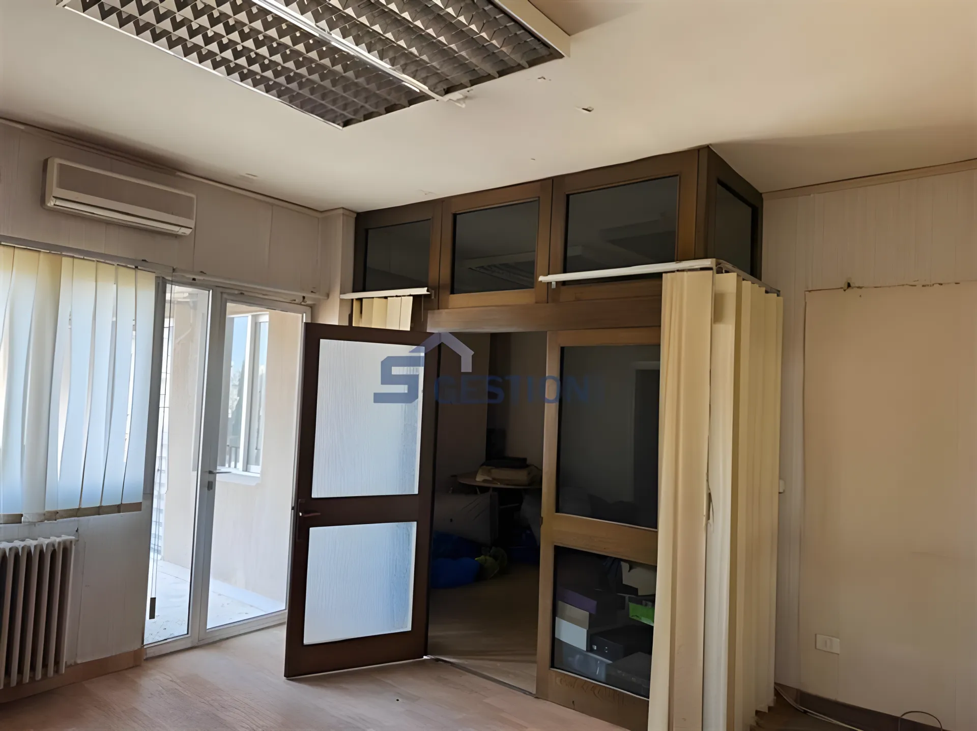 Office for rent in Achrafieh