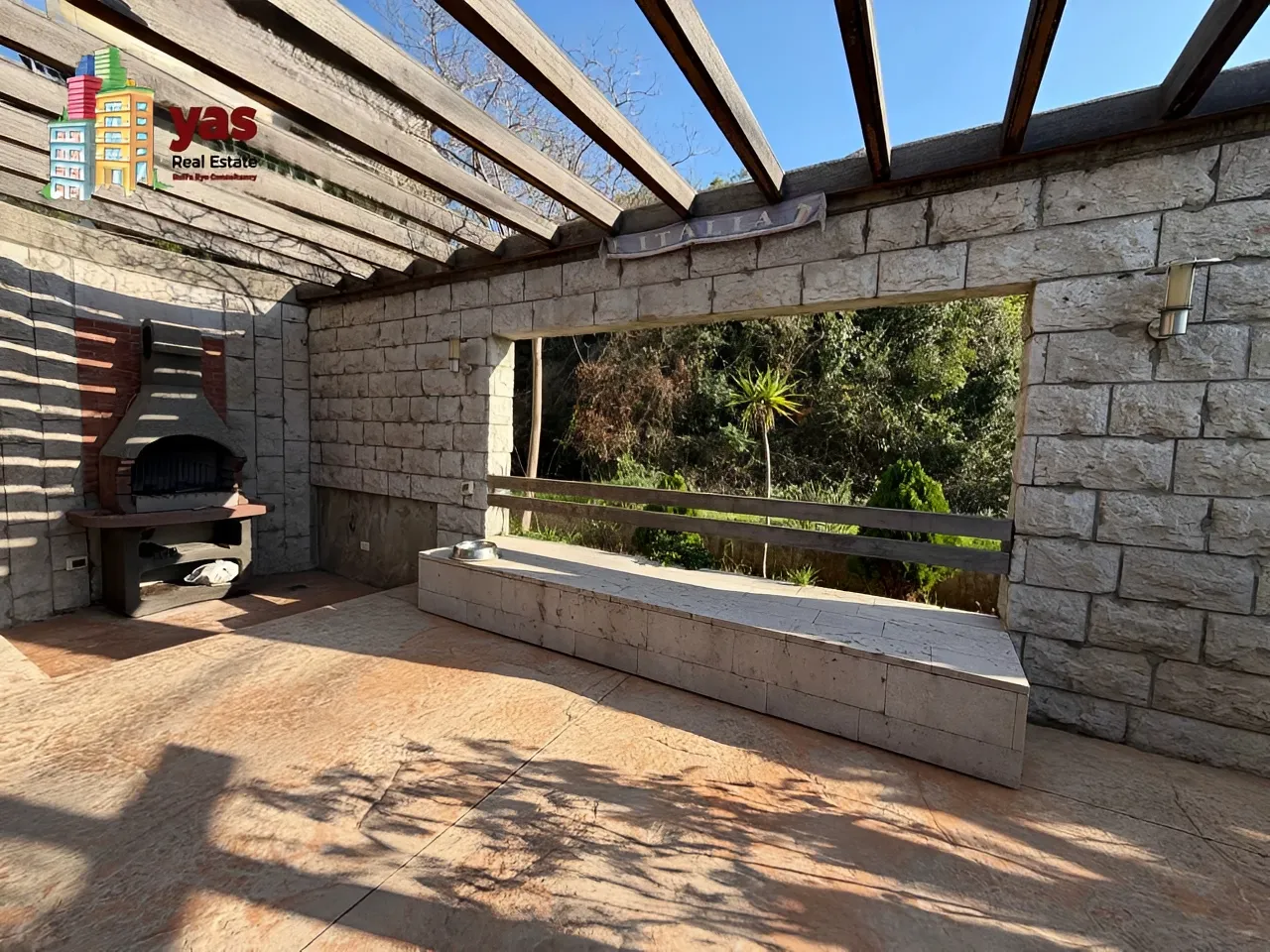 Apartment for Sale in Ballouneh