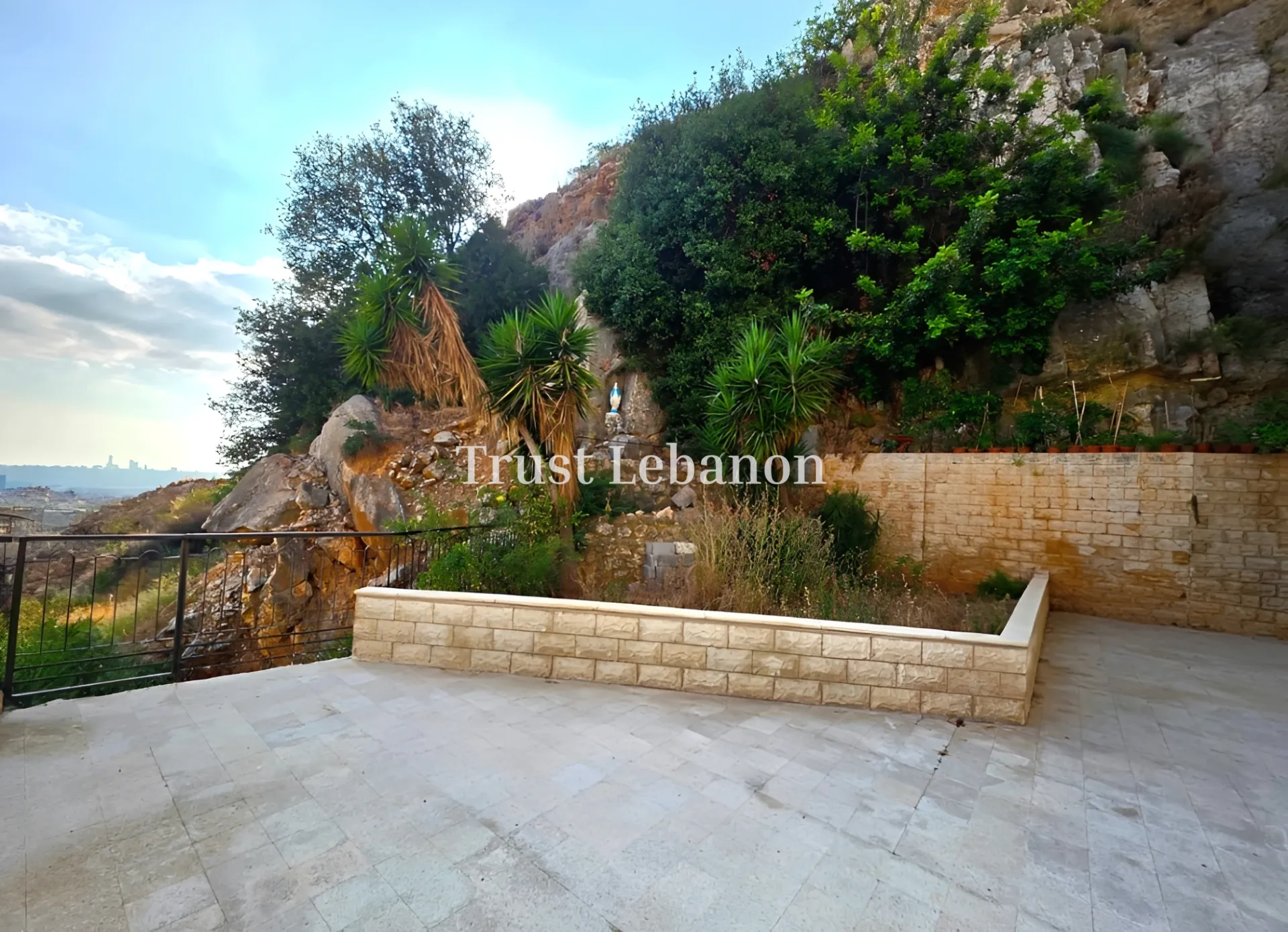 Apartment for sale in Rabweh, Bayrut, Lebanon