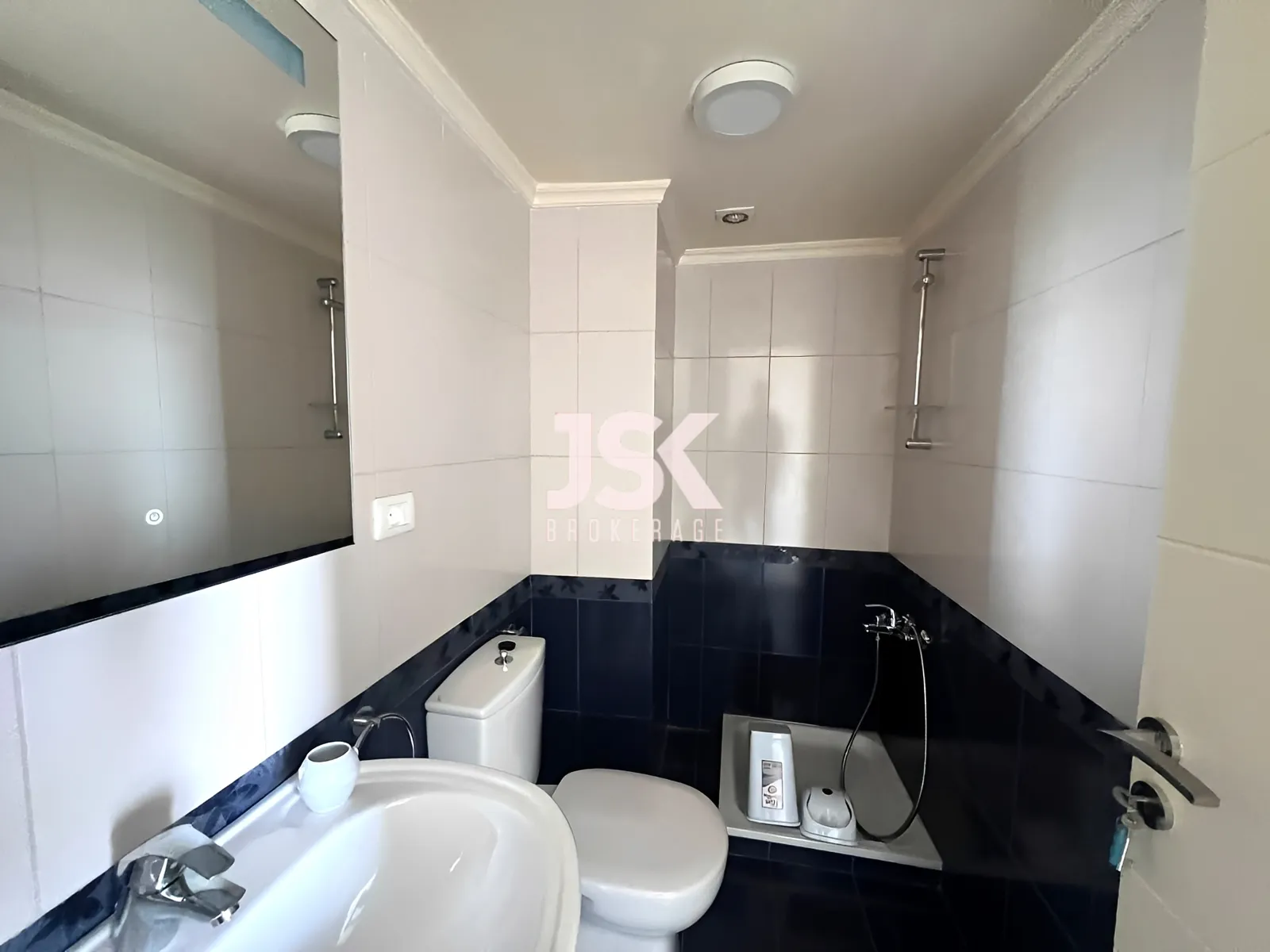 Apartment for Rent in Aaraiya