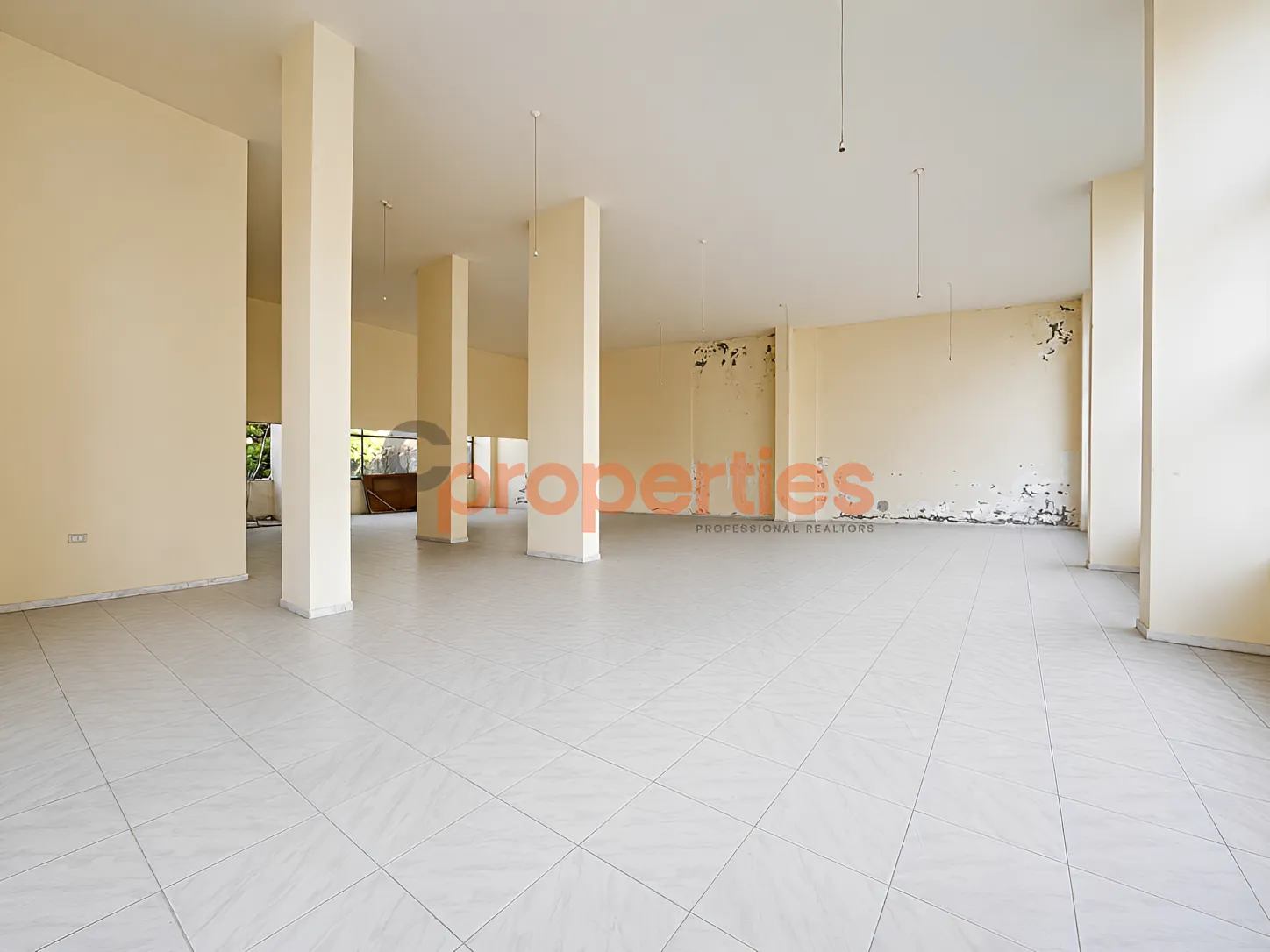 Showroom for Sale in Hamra