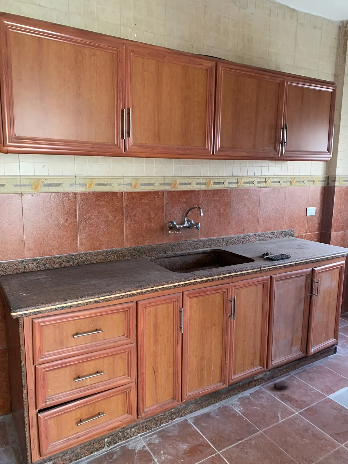 Apartment for sale in Haret El Oumaraa