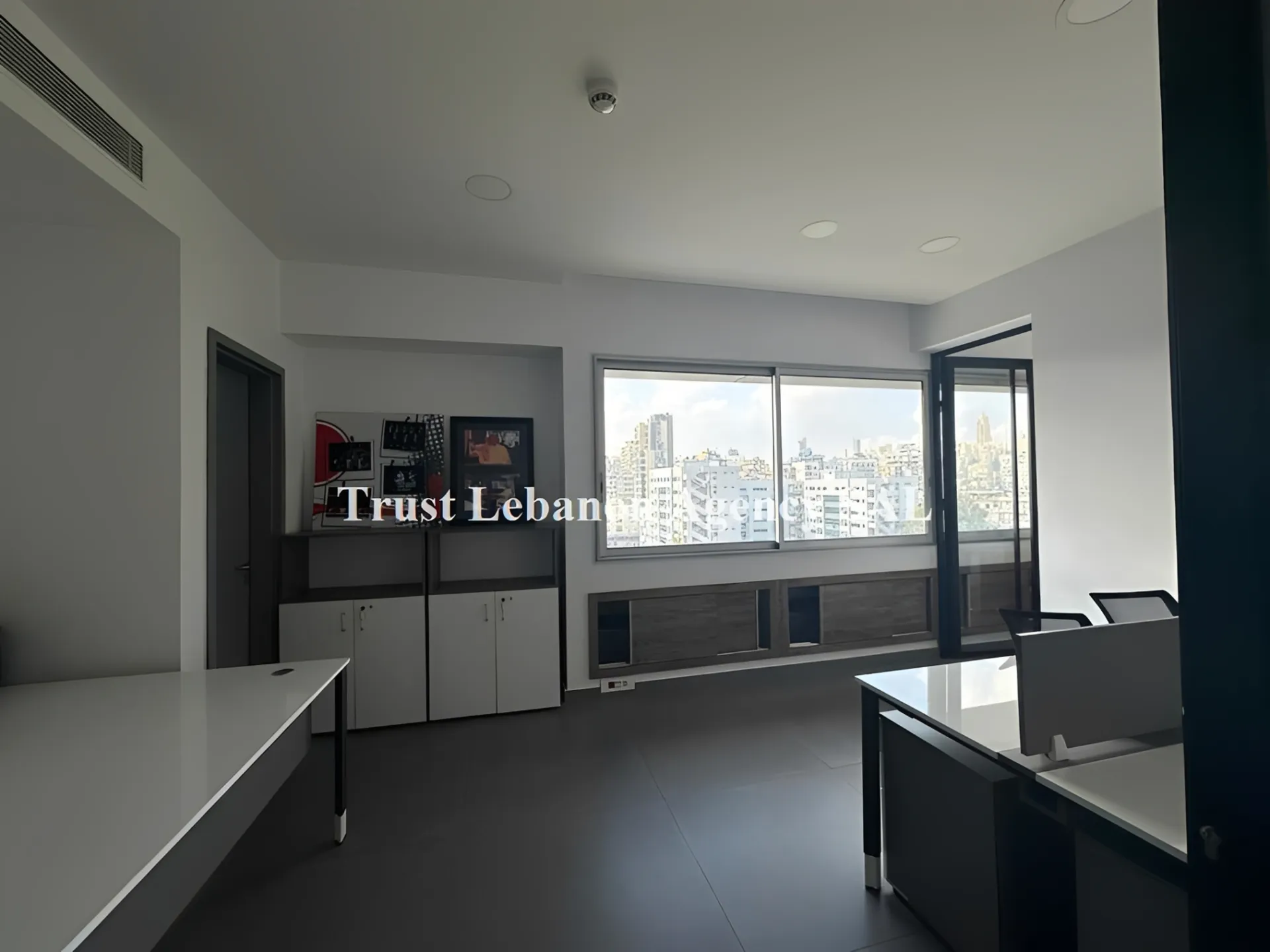 Office for sale in Baabda, Sin El Fil