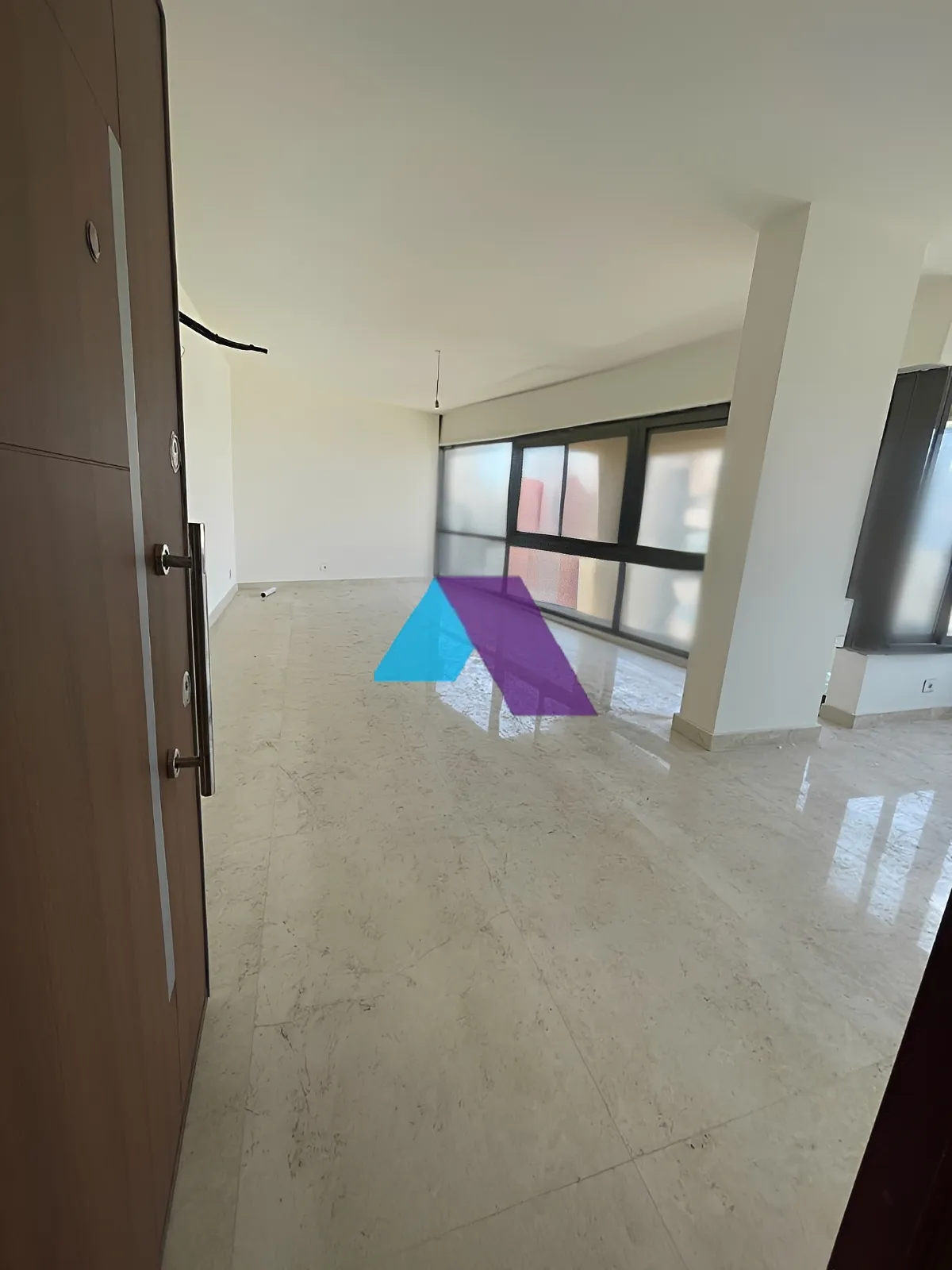 Apartment for Sale in Achrafieh - 3 bed, 5 bath