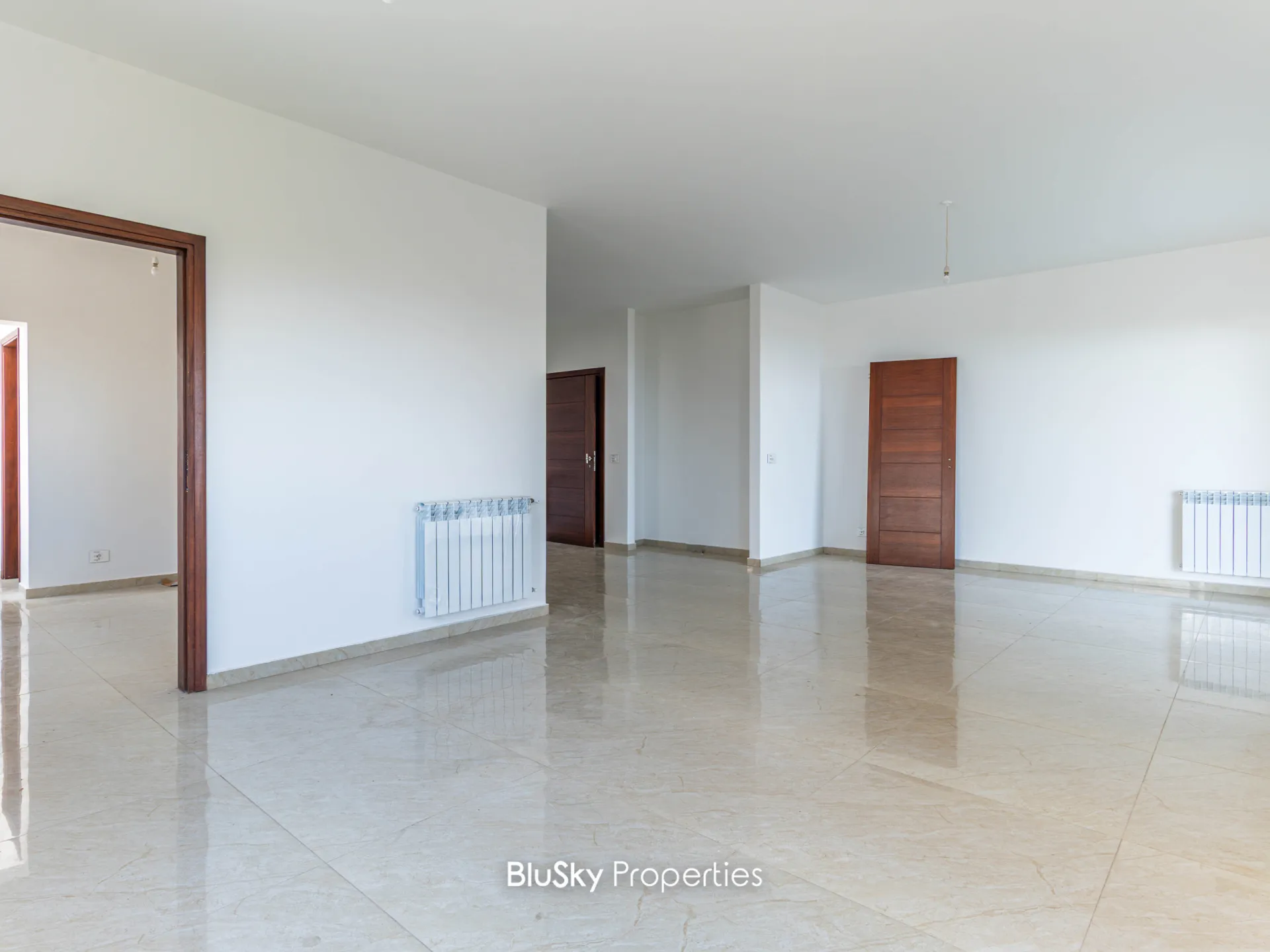 Apartment for sale in Qornet el hamra, lebanon - 3 bed, 3.0 bath