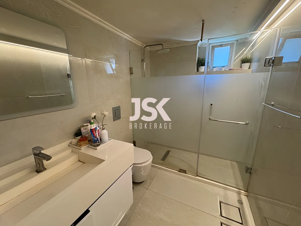 Apartment for Sale in Mazraat Yachoua