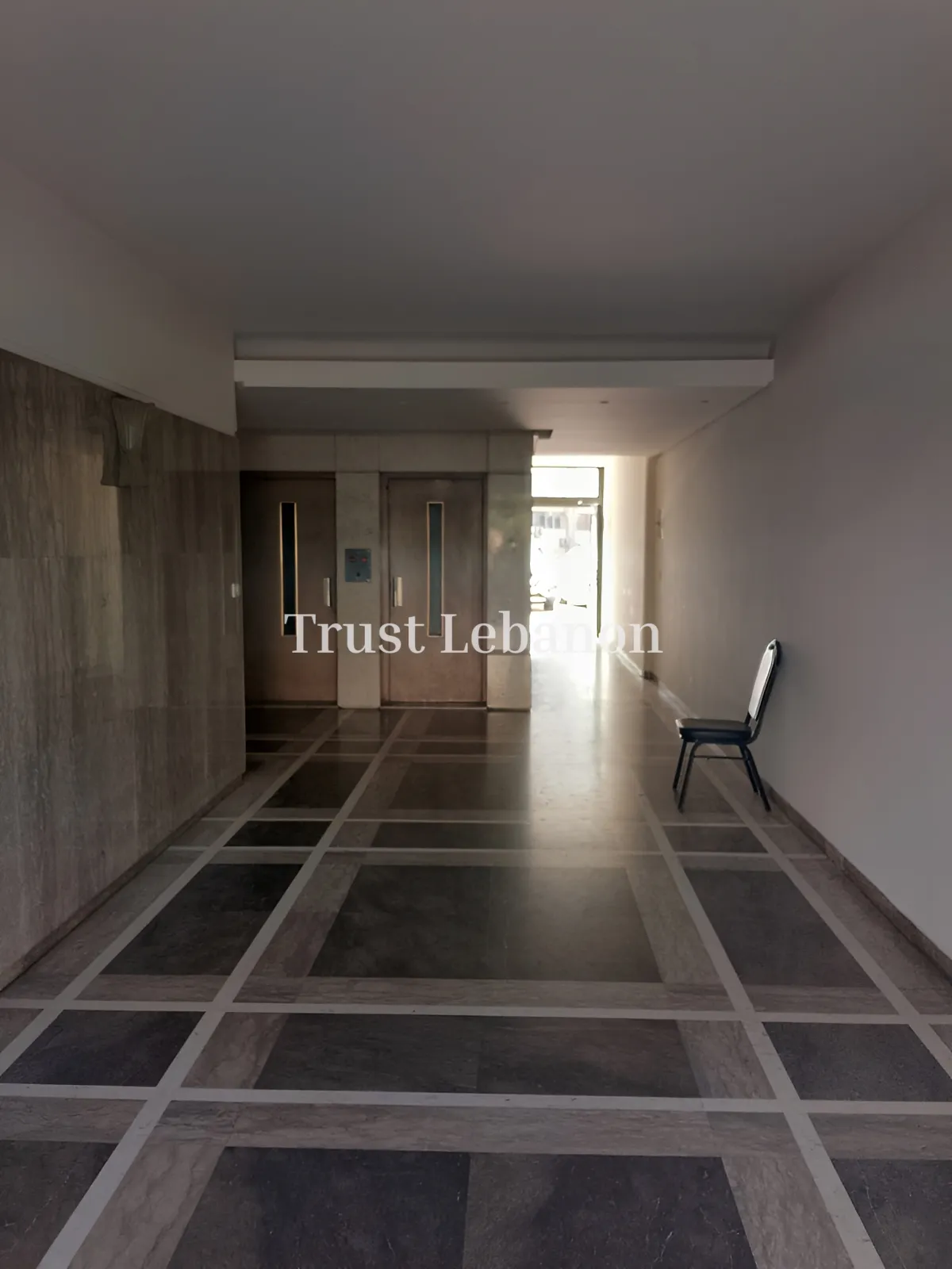 Office for sale in Jdeideh