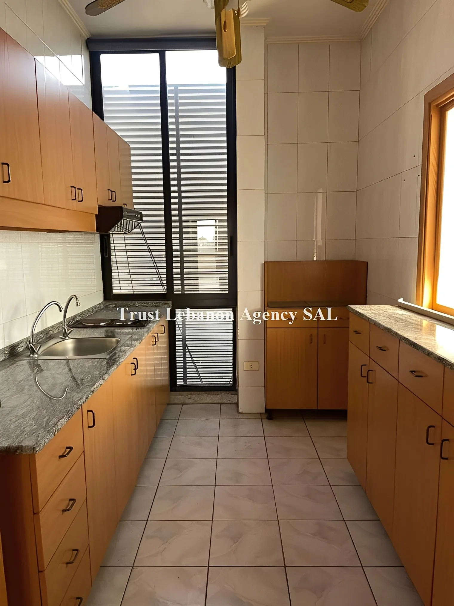Office for sale in Metn, Sin El Fil