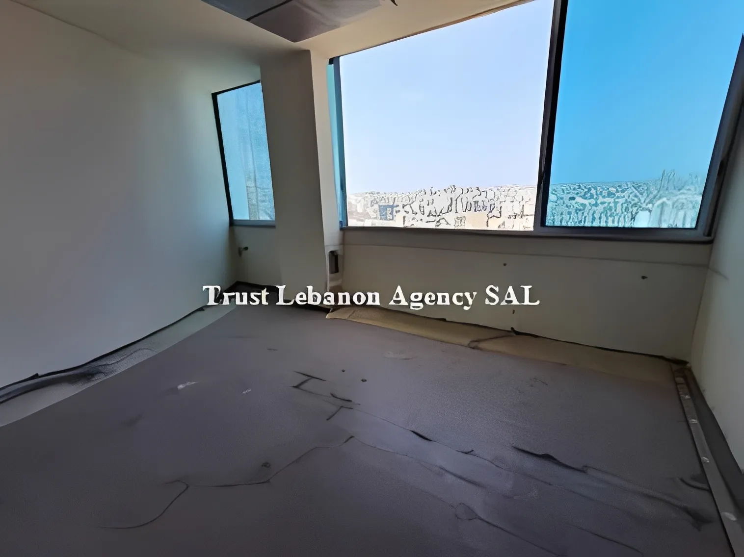 Office for rent in Metn, Horsh Tabet