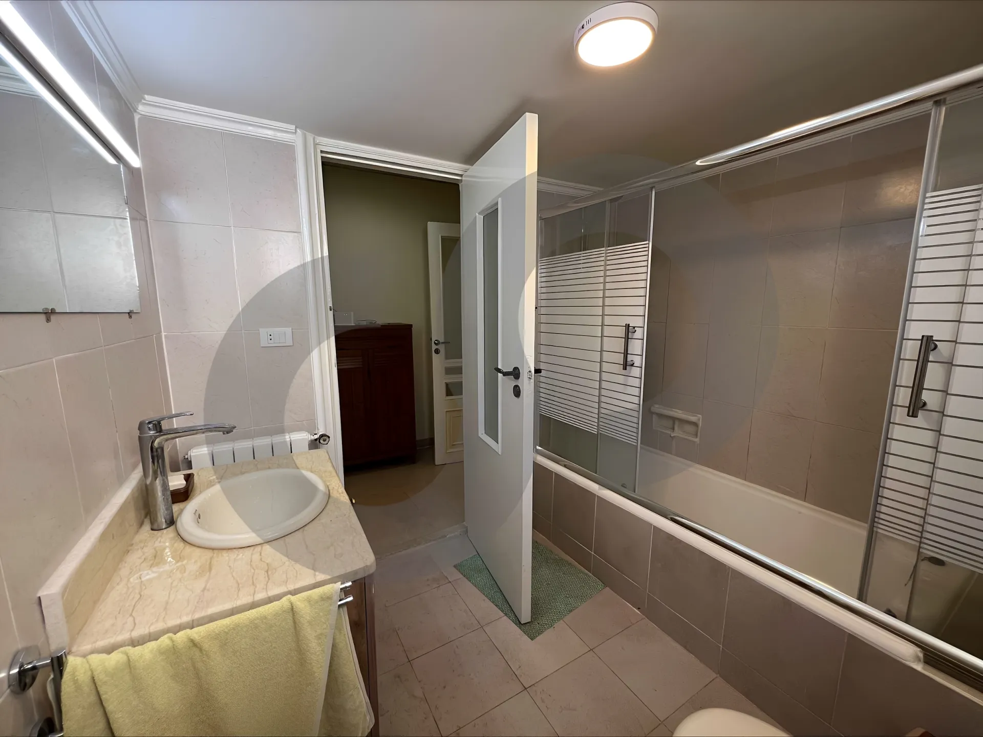 Apartment for Rent in Gemmayzeh - 4 bed, 4 bath