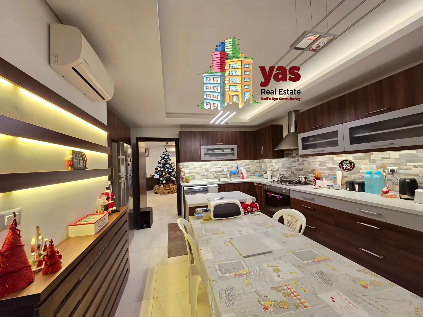 Apartment for Sale in Ballouneh - 4 bed, 5 bath