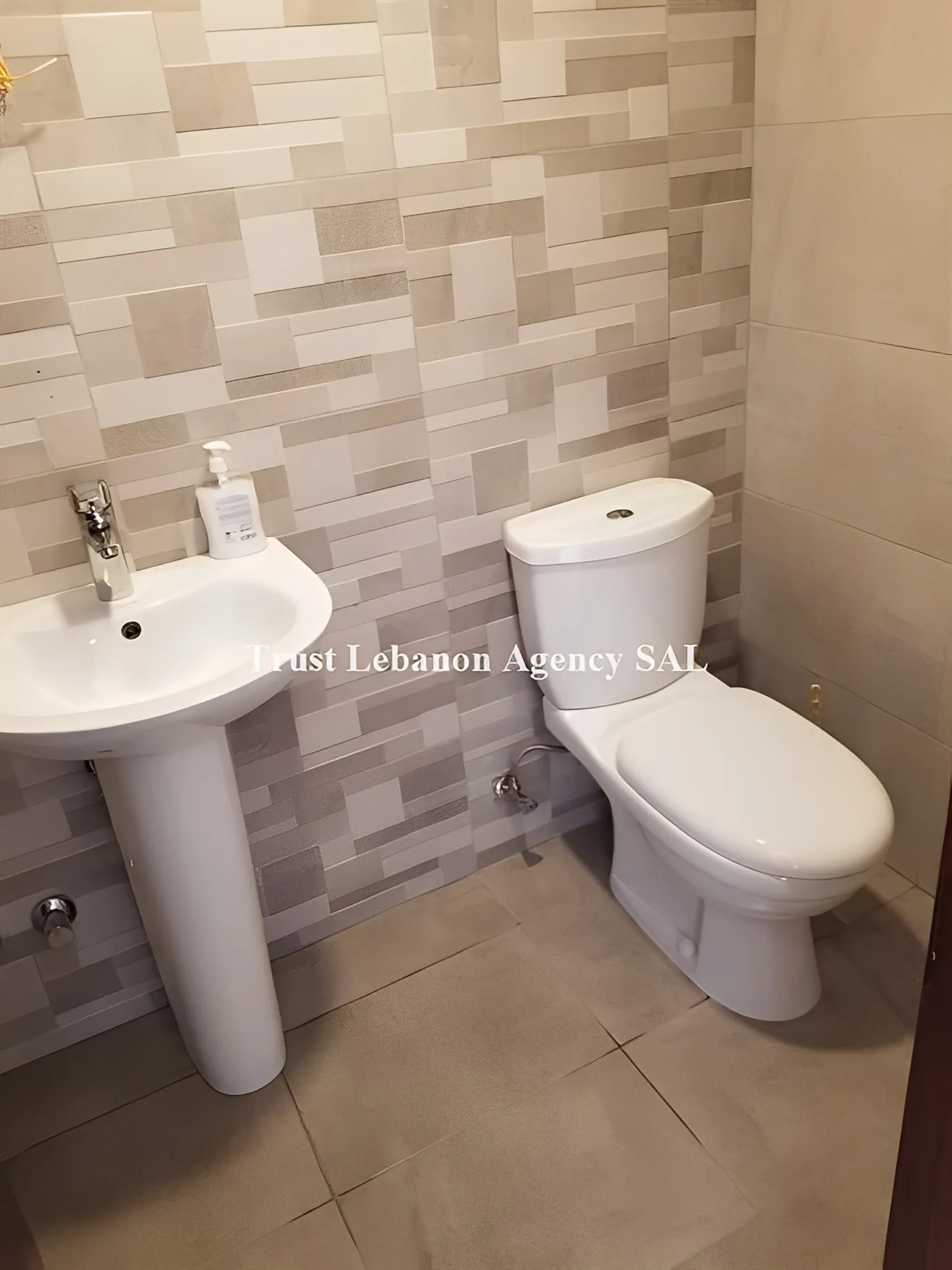 Apartment for Rent in Metn Zaroun Lebanon - 2 bed, 2 bath