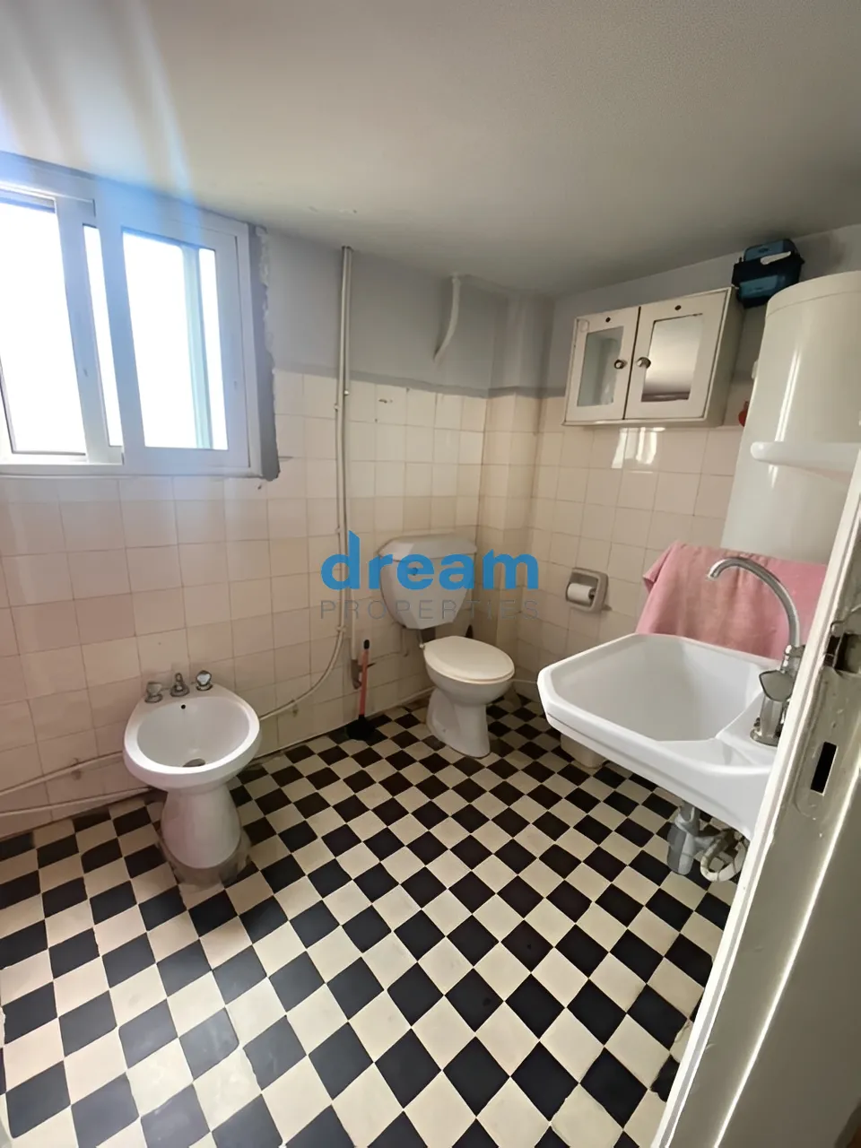 Apartment for sale in Forn El Chebbak, Lebanon - 2 bed, 2 bath
