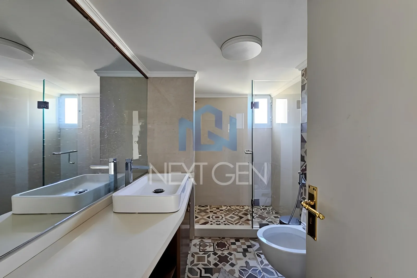 Apartment for Sale in Ain Al Tineh