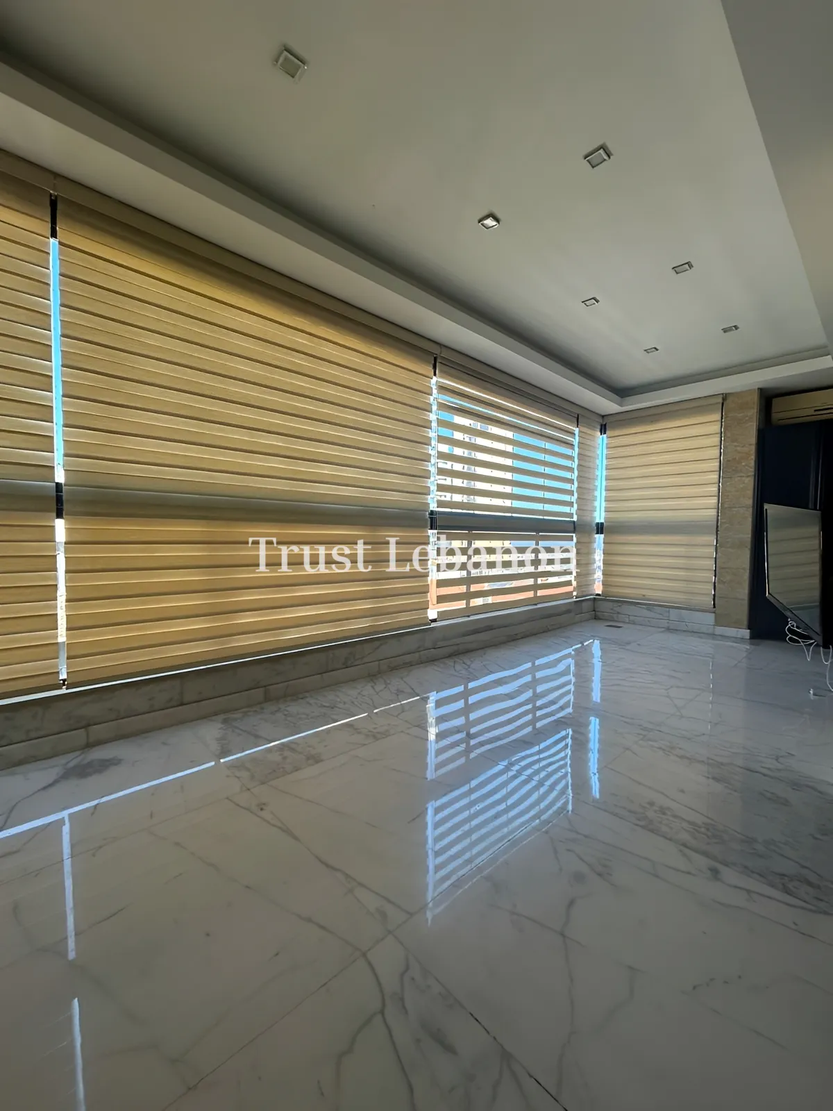 Apartment for rent in Mar Roukouz, Lebanon - 2 bed, 4 bath
