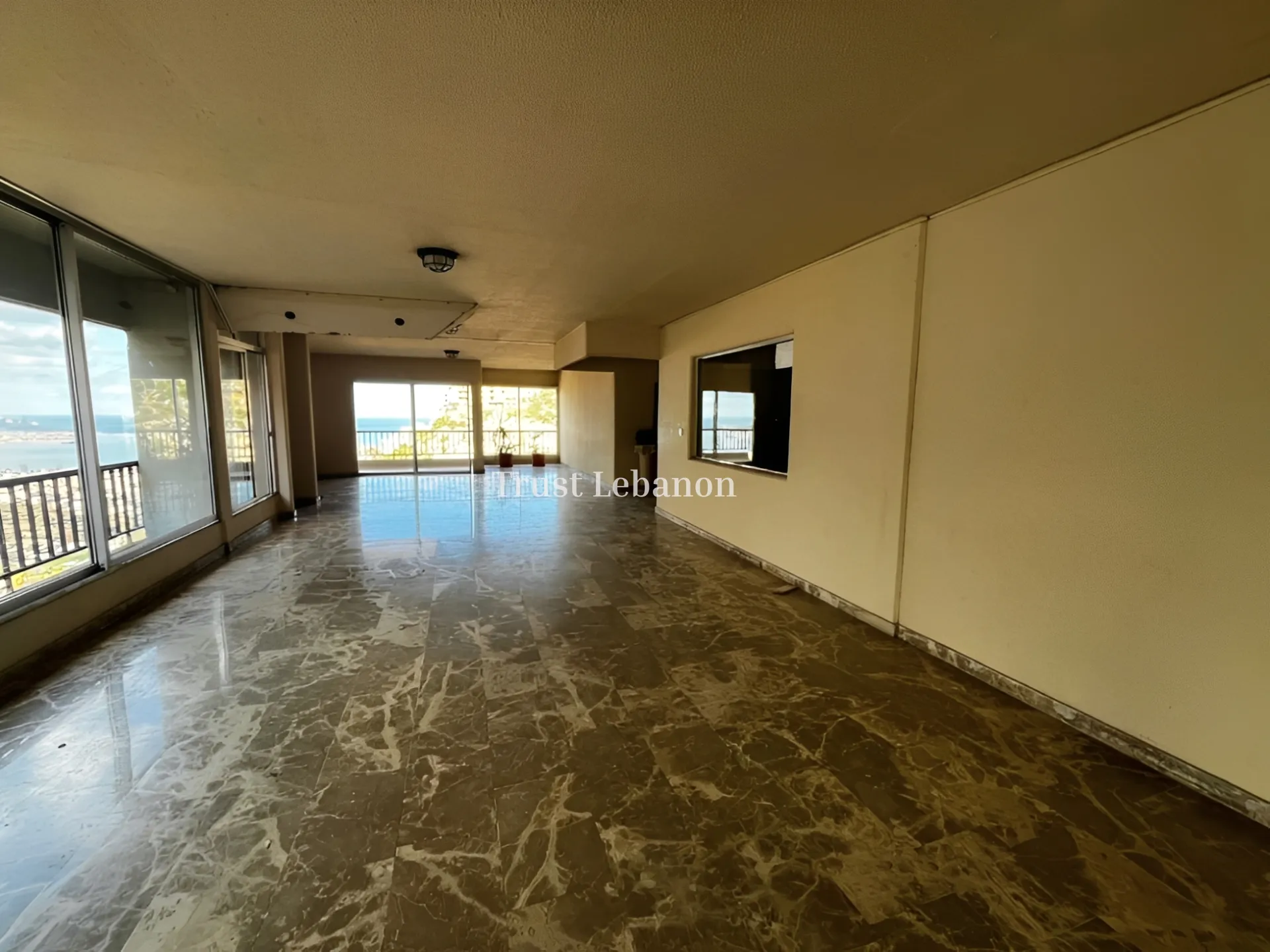 Apartment for sale in Rabweh, Bayrut, Lebanon
