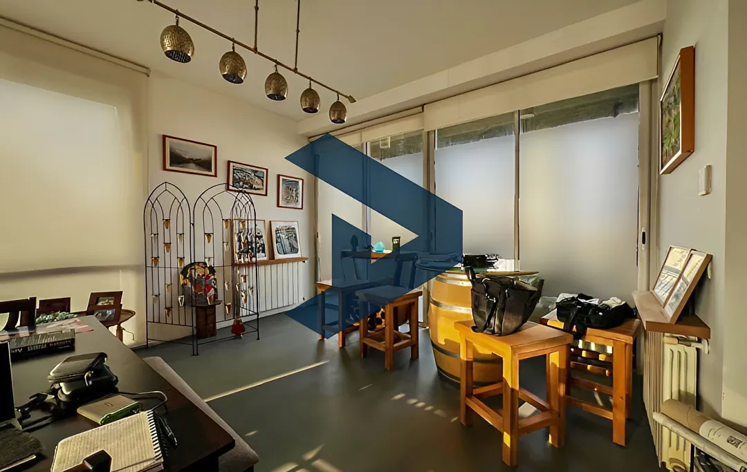 Apartment for rent in Achrafieh, Beirut, Lebanon - 2 bed, 4 bath