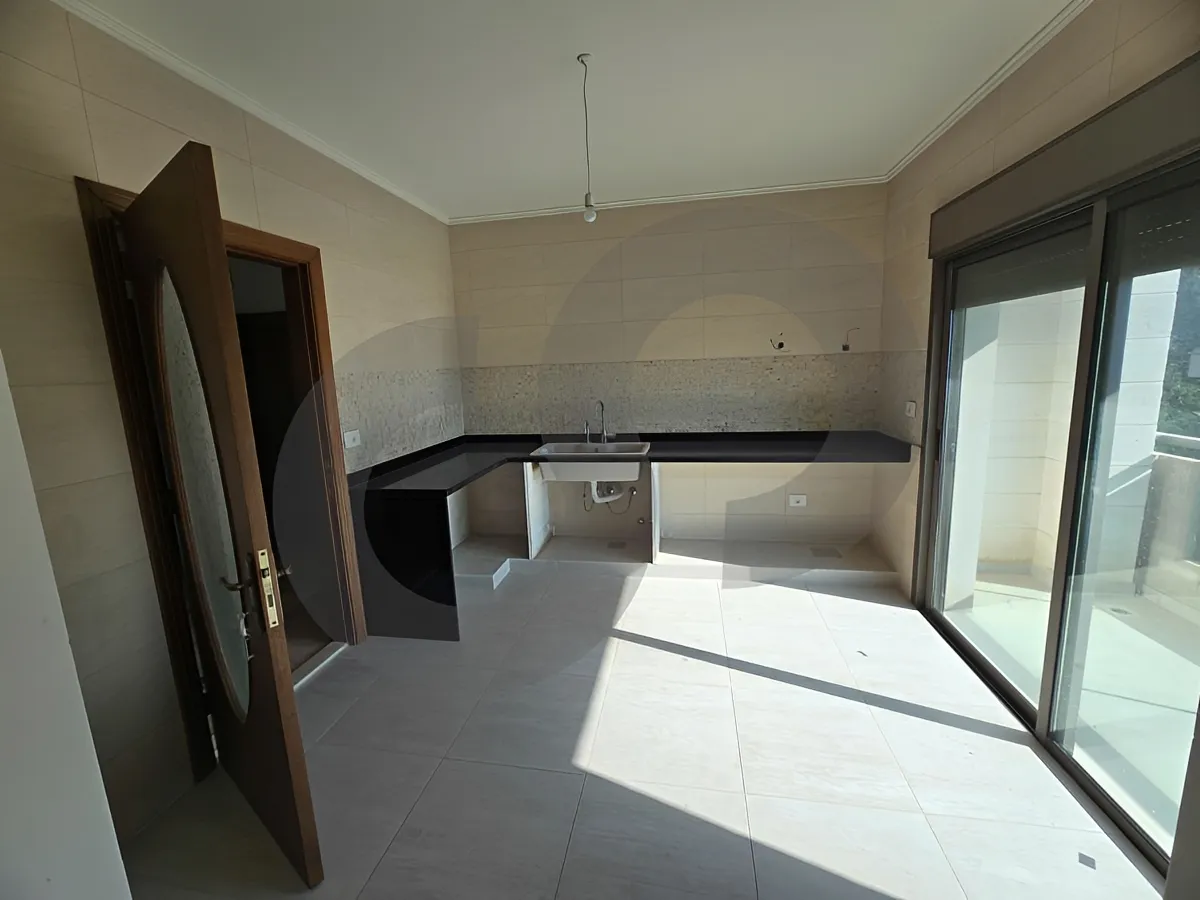 Apartment for Sale in Ain Aar, Lebanon - 3 bed, 4 bath