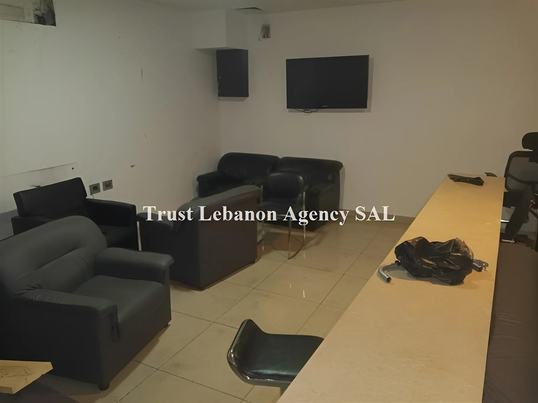 Office for rent in Beirut, Jnah